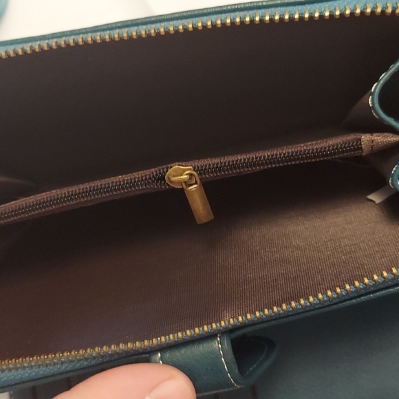 Wallets 2 - Picture 3 of 6